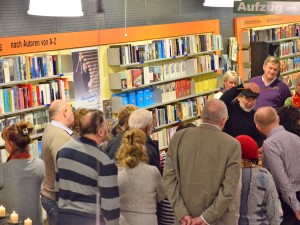 Xylophon-Spieler und Erzähler Alex Jakobiwitz gastiert im Buch und Medienhaus Hübscher in Bamberg.
