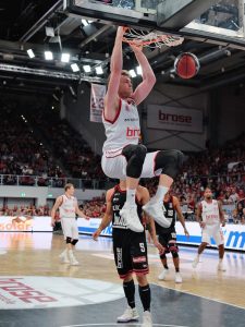 Playoffs 2016 - Viertelfinale 1: Brose Baskets vs. s.Oliver Baskets Würzburg