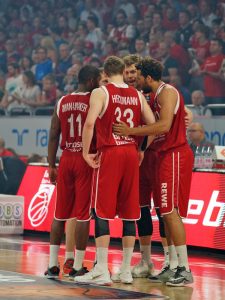 Playoffs 2016 - Halbfinale 1: Brose Baskets vs. FC Bayern München Basketball