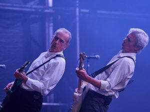 LAST NIGHT OF ELECTRICS: Status Quo feat. very special guest Uriah Heep in der BROSE ARENA