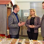 Die Bayerische Staatsministerin Melanie Huml besucht Bambergs Traditionsmetzgerei Anton Fischer Fleischwaren AG