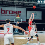 easyCredit BBL 20/21 - 20. Spieltag: Brose Bamberg vs. FC Bayern München Basketball