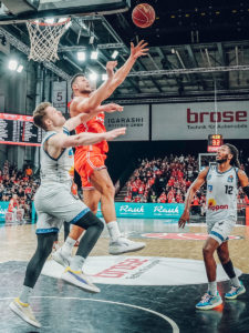 easyCredit BBL 23/24 - 11. Spieltag: Bamberg Baskets vs, HAKRO Merlins Crailsheim