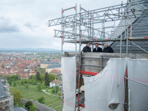 Kloster_St_Michael_Oberste_Gerüstlagen_werden_abgebaut