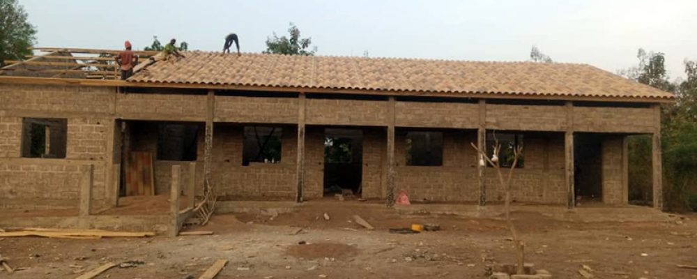 Schule in Benin wird gebaut