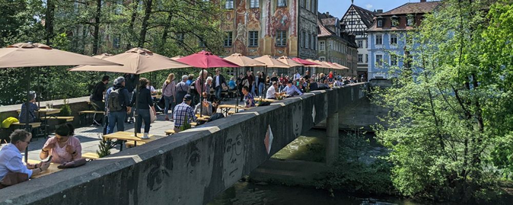 Biergarten auf der Unteren Brücke:  Stadtrat gibt Ausschreibung in Auftrag