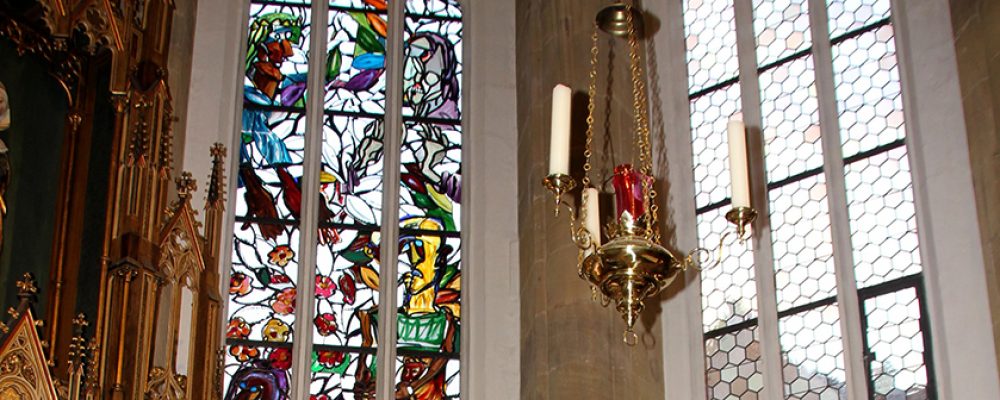 Gute Neuigkeiten für St. Elisabeth im Sand und für Bamberg – sechstes Lüpertz-Fenster finanziert
