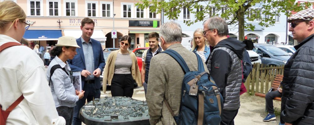 Klimaschutz im Blick: Bamberger Stadträte informieren sich in Pfaffenhofen