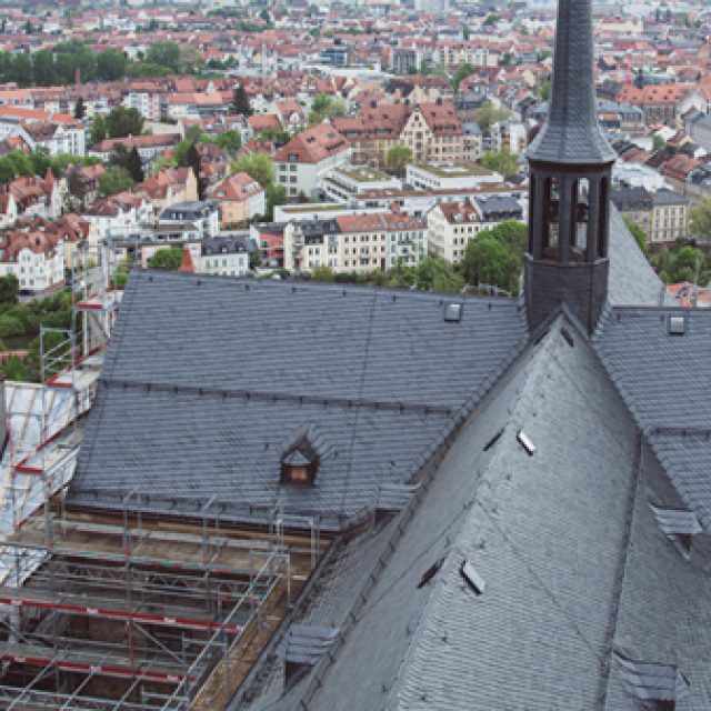 Kloster St. Michael: Die obersten  Gerüstlagen werden abgebaut