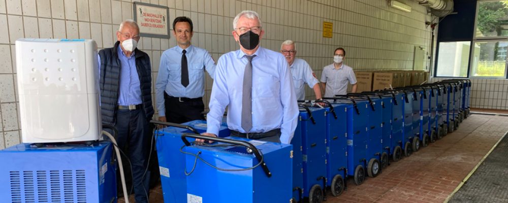 Landkreis und Stiftung helfen