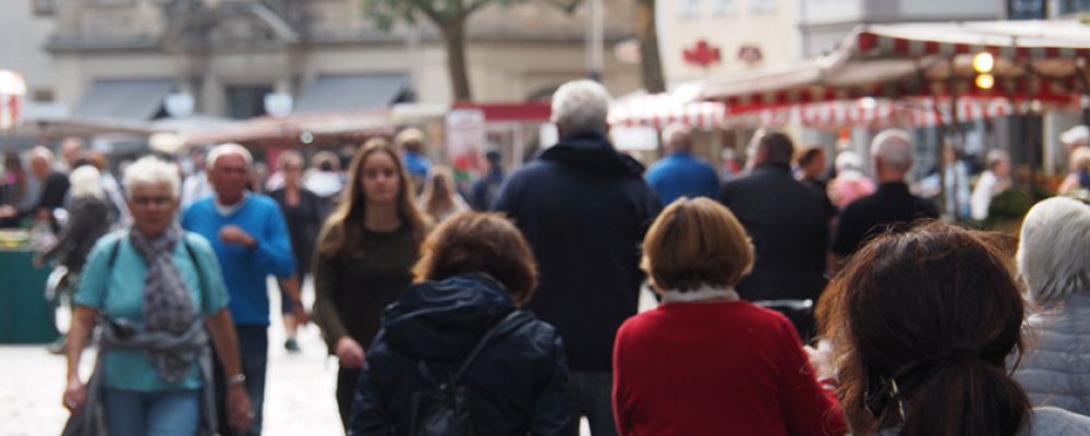 Einwohnerzahl steigt auf 76.447 Personen
