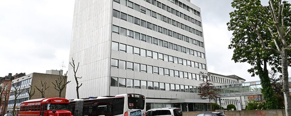 Die Stadtverwaltung hat jetzt ein neues Rathaus in der Luitpoldstraße