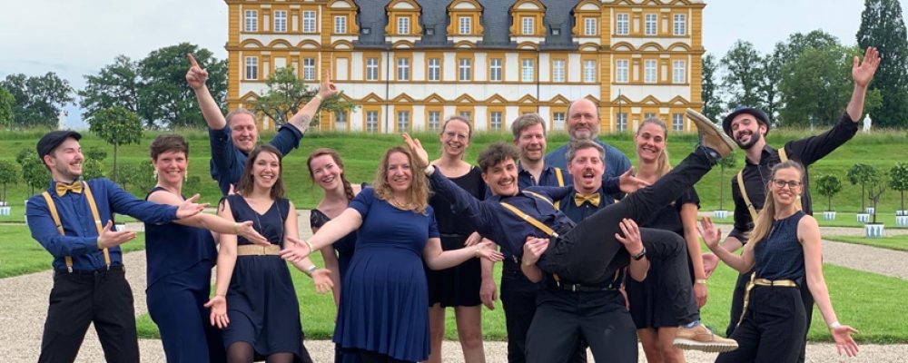 Abwechslungsreiche Promenade: Musik, Yoga, Diskussion, Poesie und Tanz in Woche 4