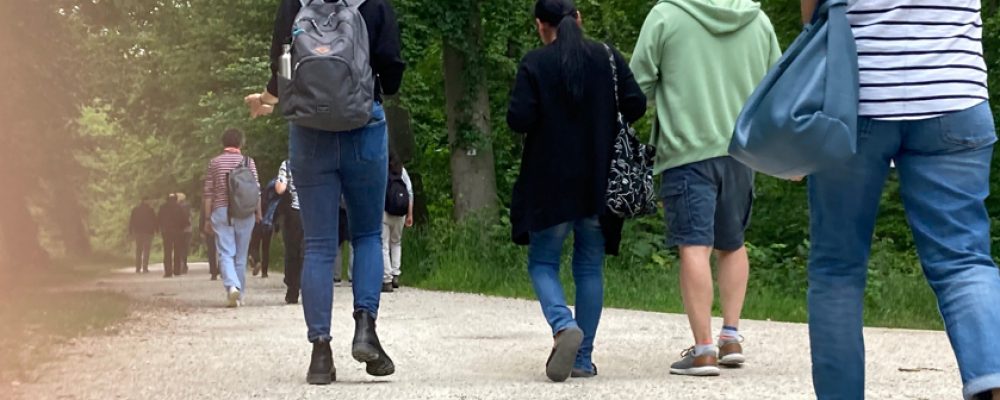 „Walk & Talk“ bringt Menschen zusammen