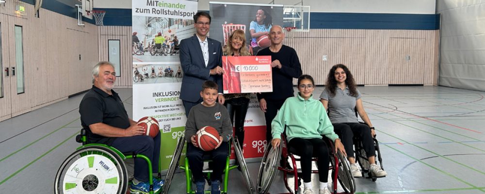 Sparkasse Bamberg fördert „Rollstuhlsport macht Schule“ mit 10.000 Euro