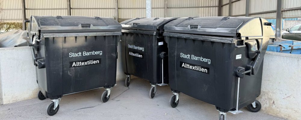 Altkleidercontainer auf dem Wertstoffhoff